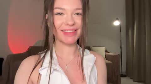 Alice De Milo online show from March 2026 04:36:01 PM