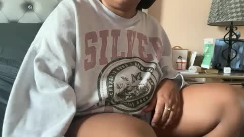 onlyinurdreams00 online show from November 2025 05:14:02 PM