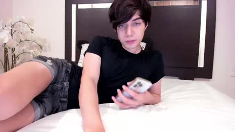 Sergio online show from April 2026 05:01:02 AM