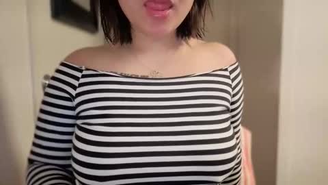 Miss Girly online show from April 2026 08:48:01 AM