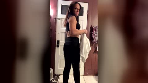 Jolene online show from December 2025 02:27:01 AM