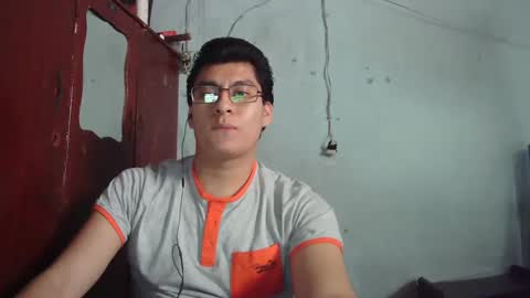 oomaurooo online show from December 2024 09:29:02 PM