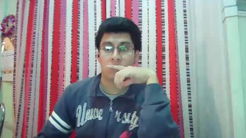 oomaurooo online show from December 2024 07:28:01 AM