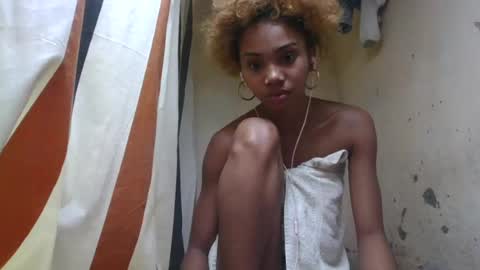 Snapshot of oooosoavizara chatting on June 2026 07:23:02 PM oooosoavizara online show from June 2026 07:23:02 PM