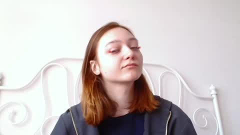 Snapshot of orange___melani chatting on April 2026 07:06:02 AM Melani online show from April 2026 07:06:02 AM