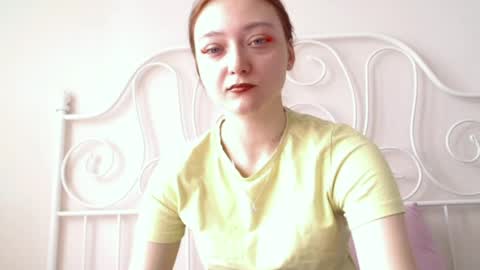 Snapshot of orange___melani chatting on April 2026 07:01:01 AM Melani online show from April 2026 07:01:01 AM
