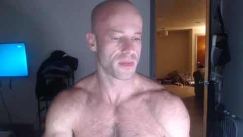 Snapshot of oregon87 chatting on April 2026 05:55:01 AM The Oregon Lumberjack online show from April 2026 05:55:01 AM