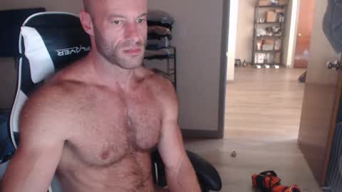 Snapshot of oregon87 chatting on June 2026 03:29:01 PM The Oregon Lumberjack online show from June 2026 03:29:01 PM