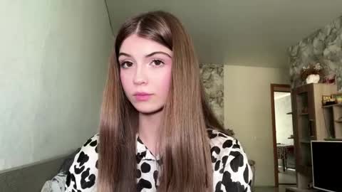 Snapshot of orethaellifritz chatting on May 2026 08:43:01 AM Yesenia online show from May 2026 08:43:01 AM