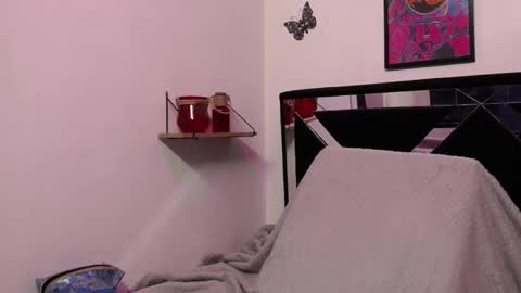 Snapshot of orianna_bodmod chatting on January 2025 03:25:02 AM ORIANNA online show from January 2025 03:25:02 AM