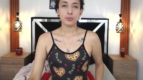 ORIANNA online show from December 2025 08:25:01 PM