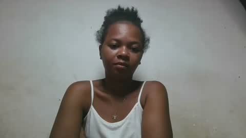 ornellahhh online show from November 2025 11:05:01 PM