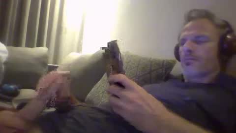 orwel09 online show from December 2024 11:51:01 PM