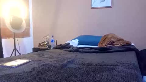 osarito3x online show from April 2026 09:19:01 AM