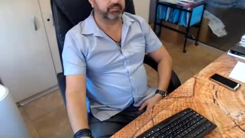 Snapshot of oscar_msng chatting on July 2026 04:33:02 PM Oscar online show from July 2026 04:33:02 PM
