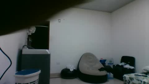 oscarjhe3512 online show from February 2026 12:53:01 AM