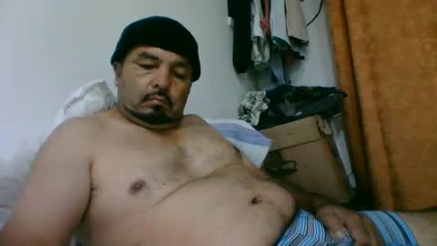 Snapshot of oscarjhe3512 chatting on June 2026 02:05:02 AM oscarjhe3512 online show from June 2026 02:05:02 AM