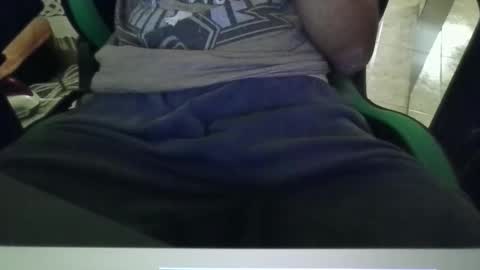Snapshot of oshaka chatting on May 2026 08:42:01 AM HappyGrower online show from May 2026 08:42:01 AM