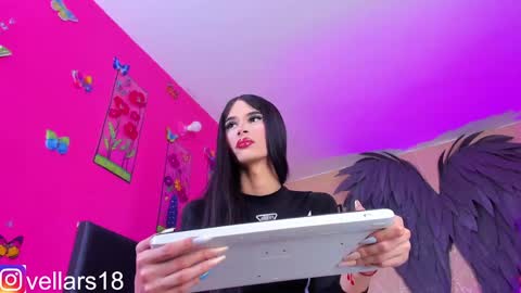 vella online show from January 2025 05:39:02 PM