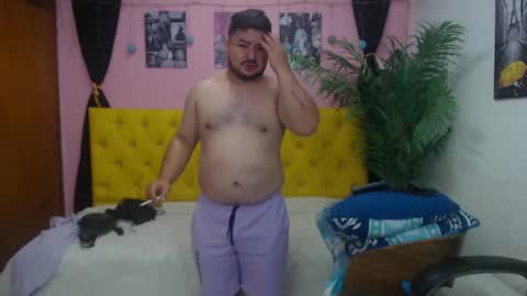 Snapshot of oso_gael chatting on February 2025 05:50:01 PM Bear Gael online show from February 2025 05:50:01 PM