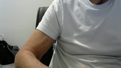 Ossi online show from March 2026 02:17:02 AM