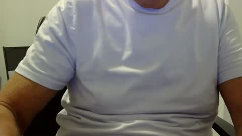 Ossi online show from March 2026 07:48:01 PM