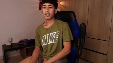 ostin 18hot online show from January 2025 01:10:02 AM