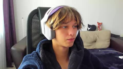 Ostin online show from October 2025 07:41:01 AM