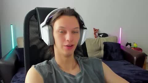 Ostin online show from February 2026 07:18:02 AM