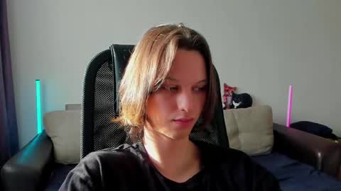 Ostin online show from April 2026 11:46:02 AM