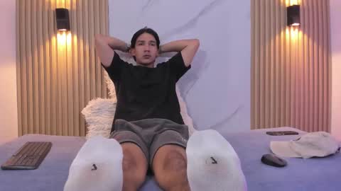 Otto Andrew online show from March 2026 08:01:01 PM