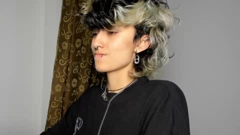 Otto 3 online show from December 2024 04:15:02 AM