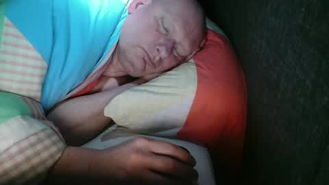 Snapshot of oudzktjong chatting on January 2025 07:03:01 AM kars online show from January 2025 07:03:01 AM