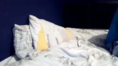 Owen kayz online show from October 2025 07:13:02 PM