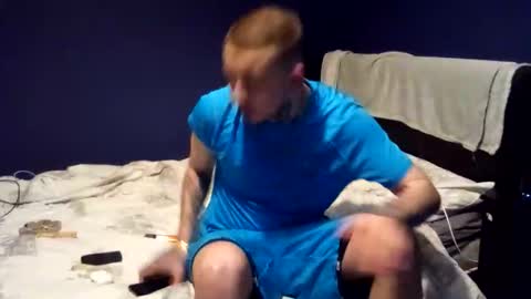 Owen kayz online show from November 2025 09:08:01 PM