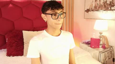 Owen online show from April 2026 03:11:02 AM