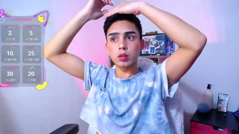 Owen  Independent model  online show from November 2025 11:03:01 AM