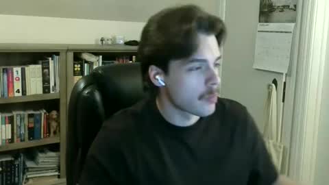 Snapshot of owenflag chatting on February 2026 01:58:02 AM Owen online show from February 2026 01:58:02 AM