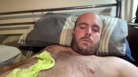 Owen2022 online show from December 2025 08:37:02 PM