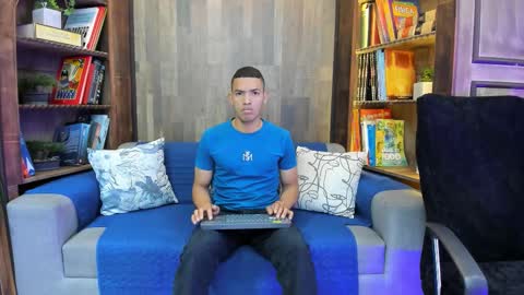 Owen online show from September 2025 11:43:01 AM