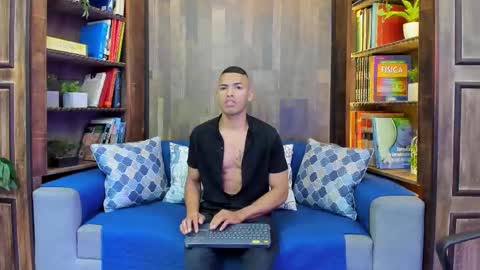 Owen online show from September 2025 11:22:02 AM