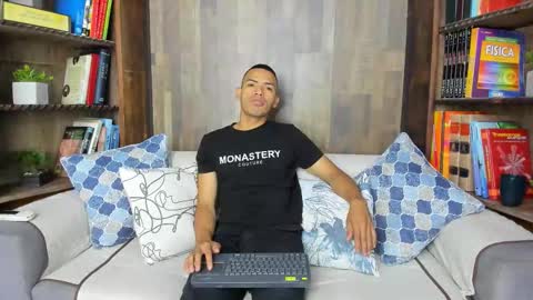 Owen online show from October 2025 12:13:02 PM