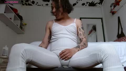 Snapshot of oxxy_jean chatting on May 2026 02:57:02 PM Jeannifer online show from May 2026 02:57:02 PM