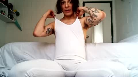 Snapshot of oxxy_jean chatting on June 2026 12:25:01 PM Jeannifer online show from June 2026 12:25:01 PM