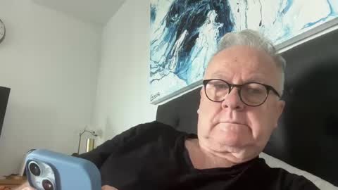 Snapshot of ozhairybearxxxx chatting on December 2024 11:52:02 PM ozhairybearxxxx online show from December 2024 11:52:02 PM