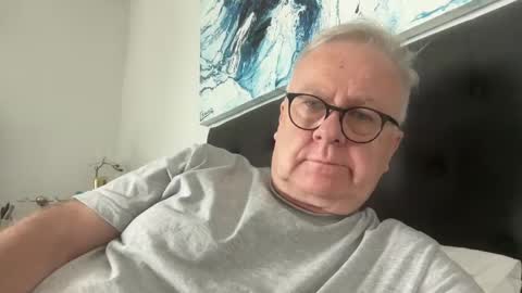 Snapshot of ozhairybearxxxx chatting on January 2025 05:56:01 AM ozhairybearxxxx online show from January 2025 05:56:01 AM