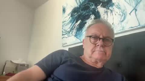 Snapshot of ozhairybearxxxx chatting on April 2026 04:40:01 AM ozhairybearxxxx online show from April 2026 04:40:01 AM