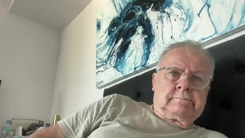 Snapshot of ozhairybearxxxx chatting on June 2026 03:38:02 AM ozhairybearxxxx online show from June 2026 03:38:02 AM