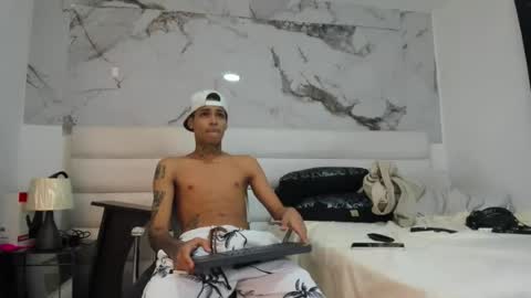 Snapshot of ozuna_hot_ chatting on July 2026 11:38:02 AM ozuna_hot_ online show from July 2026 11:38:02 AM