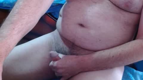 Snapshot of ozzieozzieoi chatting on September 2025 01:28:02 AM HairyolOz online show from September 2025 01:28:02 AM